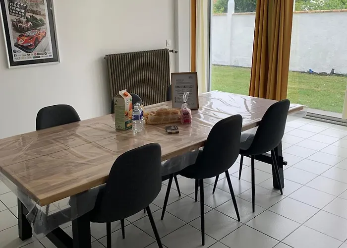 Grande Maison Aux Portes Du Circuit Villa *